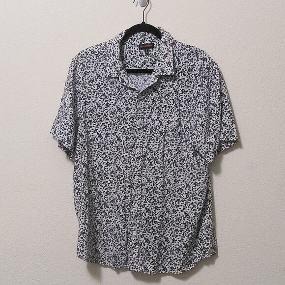 Griffintown Floral Linen Blend Button Down - Picture 1 of 7
